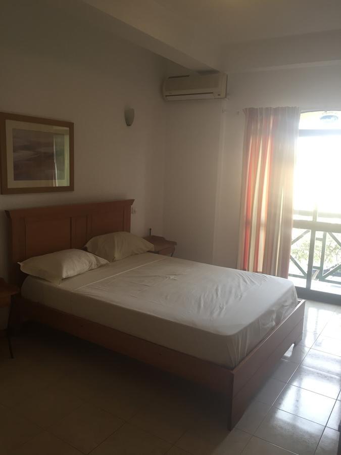 Felicidade Hotel Praia Eksteriør billede
